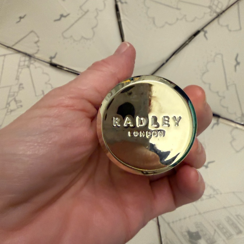 RADLEY LONDON Cream and Black Cityscape Print Folding Umbrella Scottie dog - Picture 5 of 8